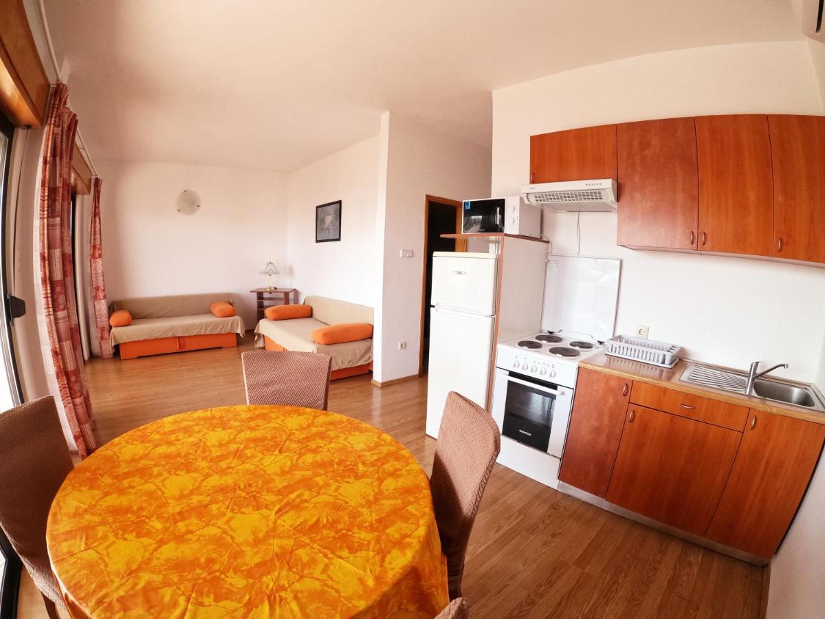 Apartments Adriatic 3 Selce Exteriör bild